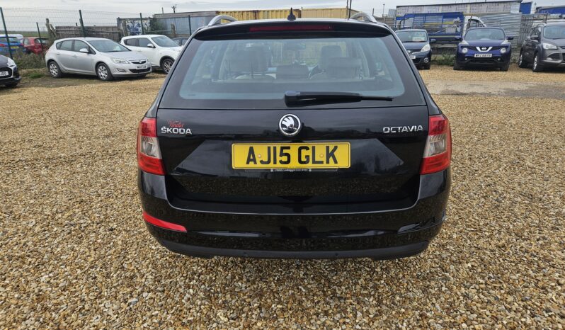 Skoda Octavia 1.6 TDI SE L DSG Euro 6 (s/s) 5dr, 2015 model full