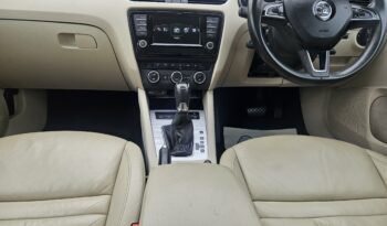 Skoda Octavia 1.6 TDI SE L DSG Euro 6 (s/s) 5dr, 2015 model full