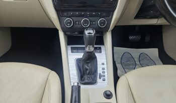 Skoda Octavia 1.6 TDI SE L DSG Euro 6 (s/s) 5dr, 2015 model full