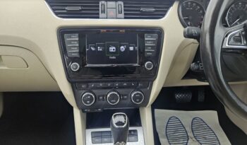 Skoda Octavia 1.6 TDI SE L DSG Euro 6 (s/s) 5dr, 2015 model full