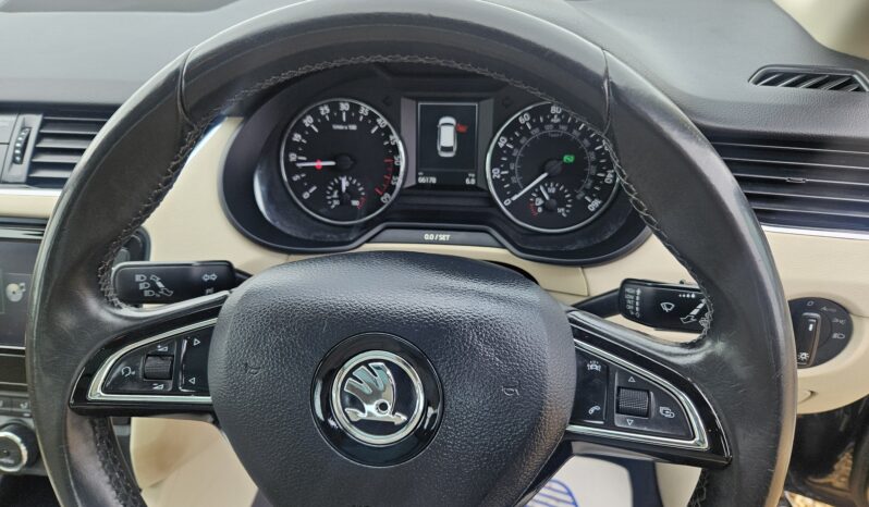 Skoda Octavia 1.6 TDI SE L DSG Euro 6 (s/s) 5dr, 2015 model full