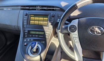 Toyota Prius 1.8 VVT-h T Spirit CVT Euro 5 (s/s) 5dr, 2011 model full