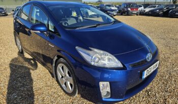 Toyota Prius 1.8 VVT-h T Spirit CVT Euro 5 (s/s) 5dr, 2011 model full