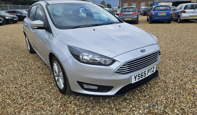 Ford Focus 1.5 TDCi Zetec Euro 6 (s/s) 5dr, 2015 model full