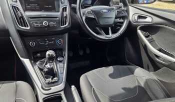 Ford Focus 1.5 TDCi Zetec Euro 6 (s/s) 5dr, 2015 model full
