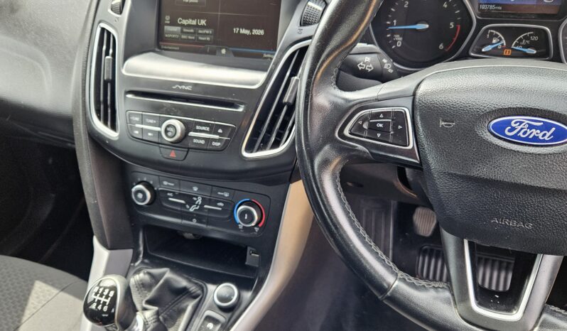 Ford Focus 1.5 TDCi Zetec Euro 6 (s/s) 5dr, 2015 model full
