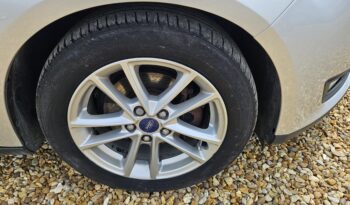 Ford Focus 1.5 TDCi Zetec Euro 6 (s/s) 5dr, 2015 model full