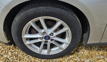 Ford Focus 1.5 TDCi Zetec Euro 6 (s/s) 5dr, 2015 model full
