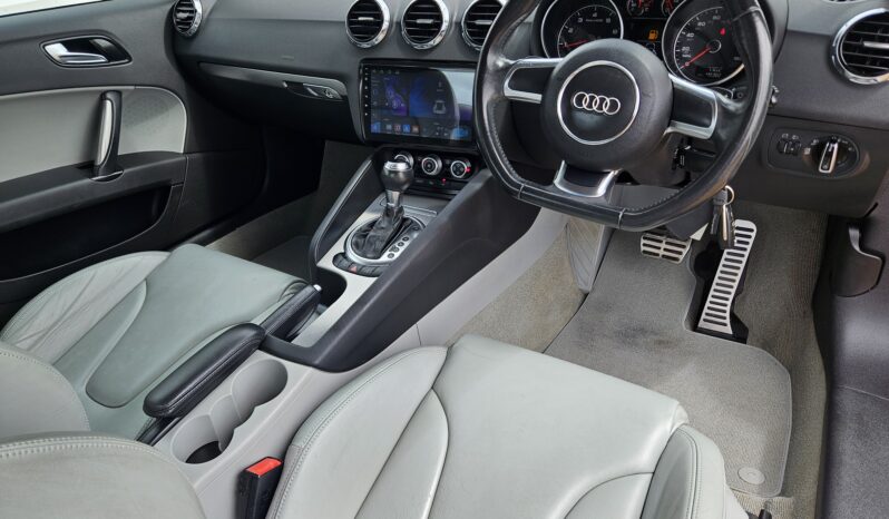 Audi TT 2.0 TFSI Sport S Tronic Euro 5 (s/s) 3dr, 2011 model full