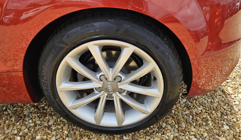 Audi TT 2.0 TFSI Sport S Tronic Euro 5 (s/s) 3dr, 2011 model full