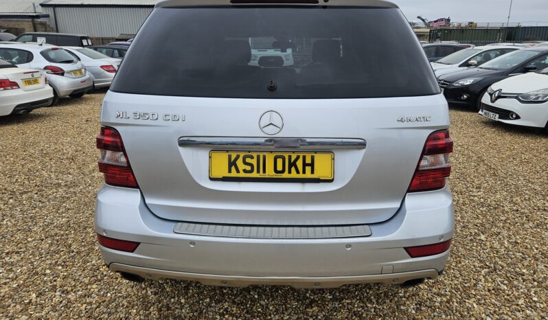 Mercedes-Benz M Class 3.0 ML350 CDI V6 BlueEfficiency Sport G-Tronic 4WD Euro 5 5dr, 2011 model full