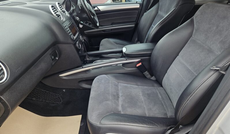 Mercedes-Benz M Class 3.0 ML350 CDI V6 BlueEfficiency Sport G-Tronic 4WD Euro 5 5dr, 2011 model full