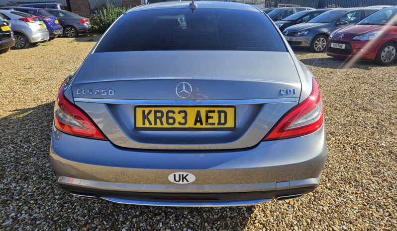 Mercedes-Benz CLS 2.1 CLS250 CDI AMG Sport Coupe G-Tronic+ Euro 5 (s/s) 4dr, 2013 model full