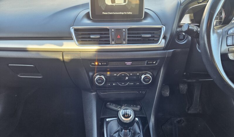 Mazda Mazda3 2.0 SKYACTIV-G Sport Nav Euro 5 (s/s) 5dr, 2014 model full